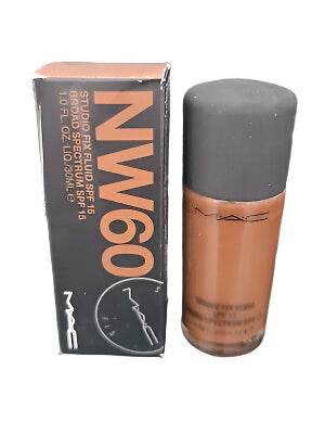 MAC Studio Fix Fluid Foundation SPF 15 - NW60 30ML |