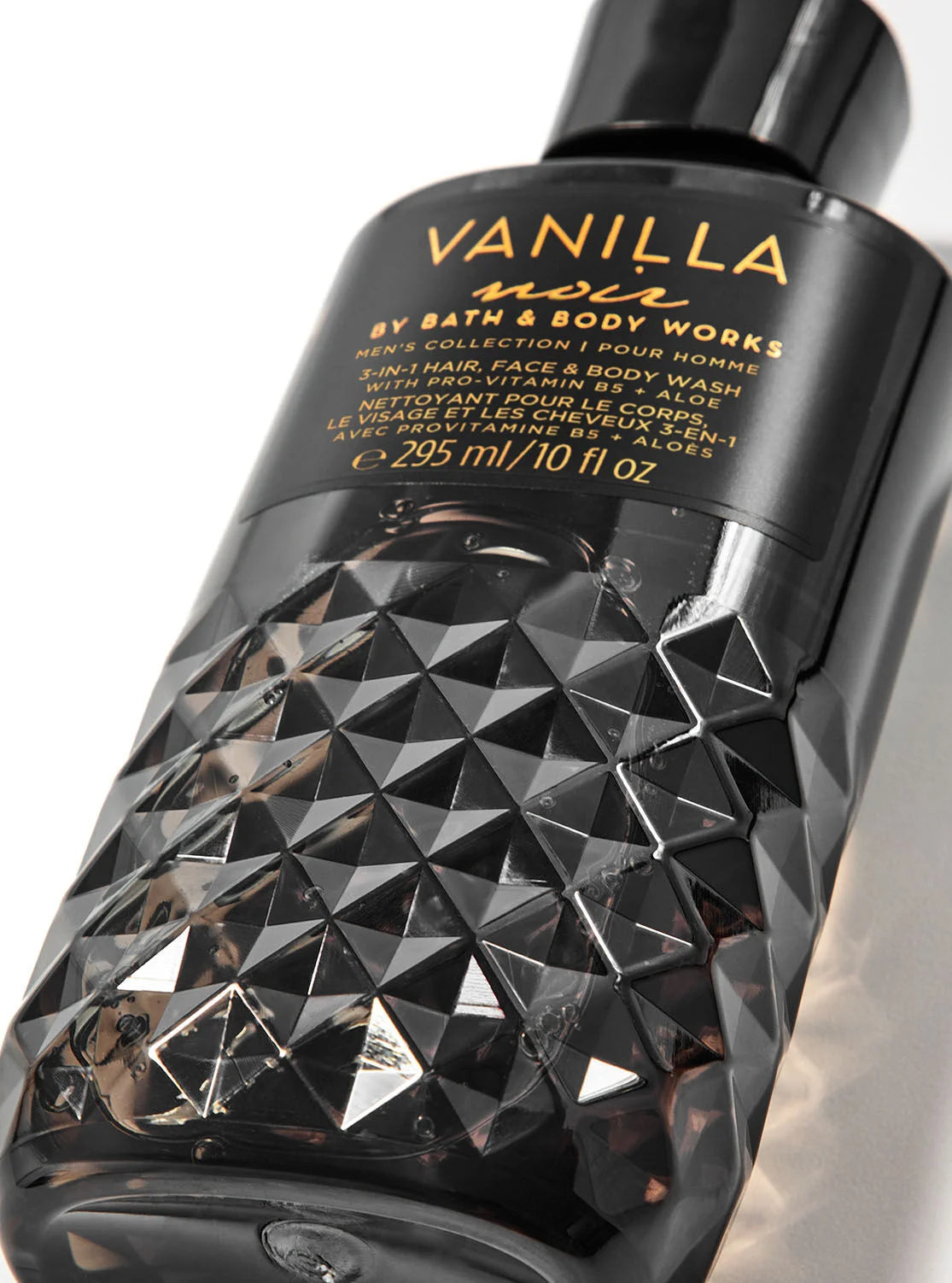 Bath & Body Works Bath & Body Works Men's Collection Vanilla Noir 3-In-1 Hair, Face & Body Wash 028004107_alt_1 shop at Exprimi Beauty Kenya. Home of Skin care, Body care, Make-up, Fragrance & Beauty.