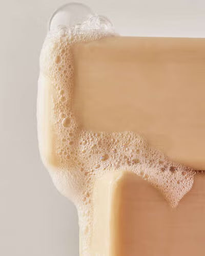 Bath & Body Works After Dark Shea Butter Cleansing Bar Bar Soap 028020469_alt_4 shop at Exprimi Beauty Kenya. Home of Skin care, Body care, Make-up, Fragrance & Beauty.