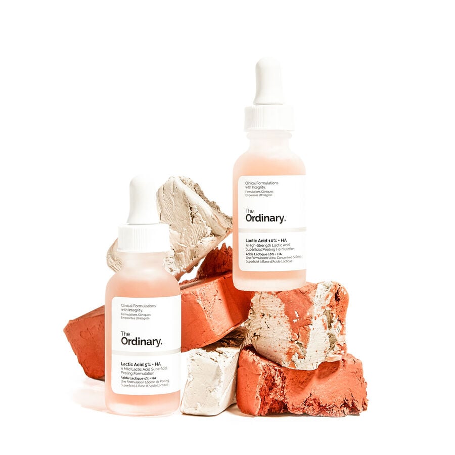 The Ordinary Lactic Acid 5% + HA Exfoliators mas-rdn-lactic-acid-5pct-ha-2pct-lifestyle shop at Exprimi Beauty Kenya. Home of Skin care, Body care, Make-up, Fragrance & Beauty.
